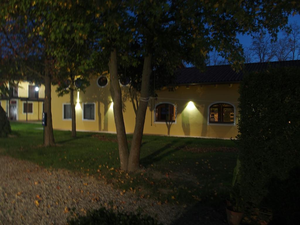 Agriturismo Greppi Crescentino Exterior foto